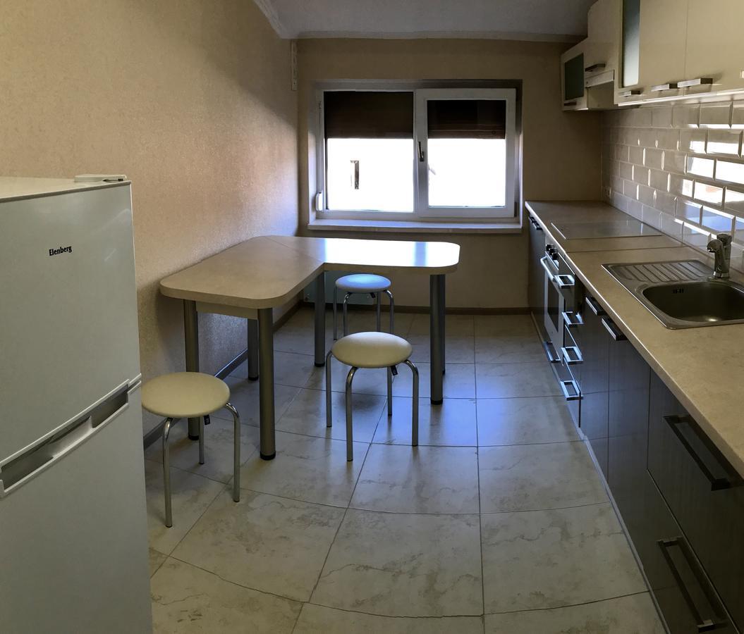 Panoramic View Top Floor Apartment In The City Center Mukacheve Bagian luar foto