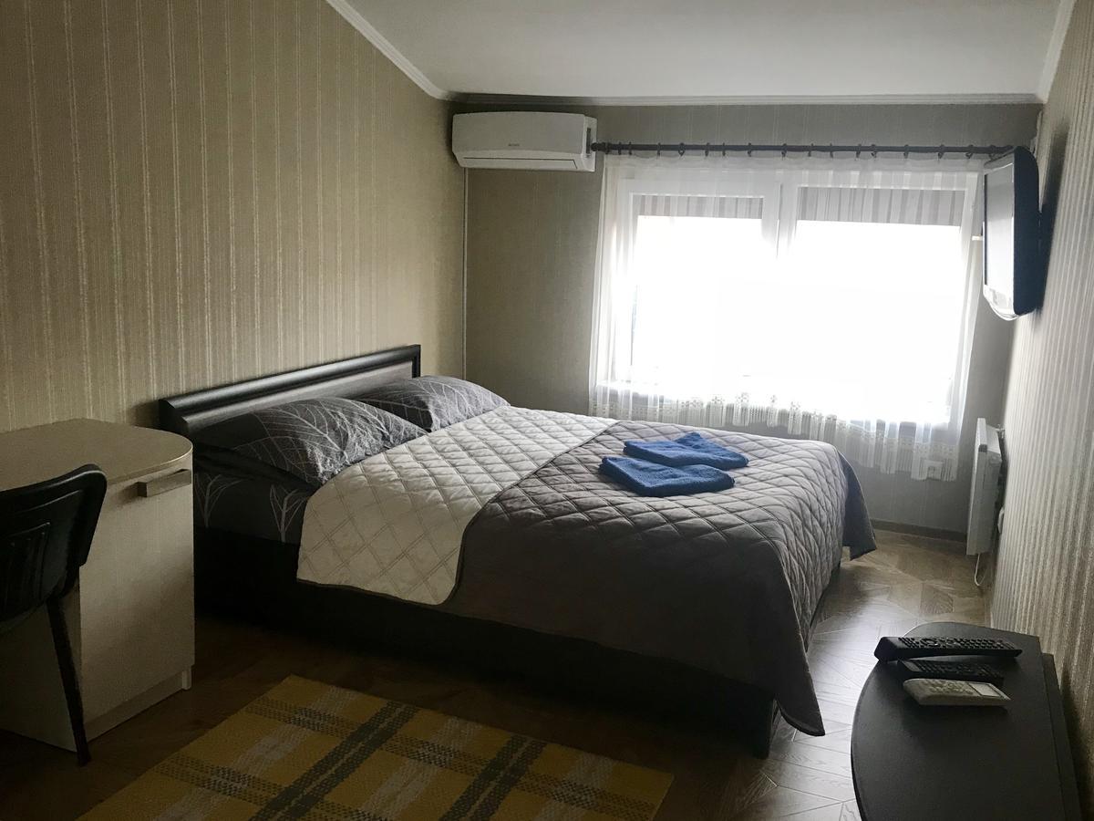 Panoramic View Top Floor Apartment In The City Center Mukacheve Bagian luar foto